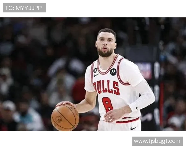 拉文首节爆发得分全在半场9中5砍下15分三分球4中2表现亮眼